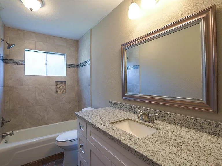 11402 Brook Meadows Ln — Photo 7