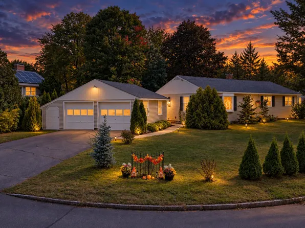 26 Sherwood Meadows, Pembroke, NH 03275