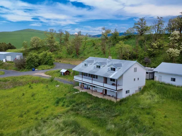 1033 Blue Heron Ln, Moscow, ID 83843