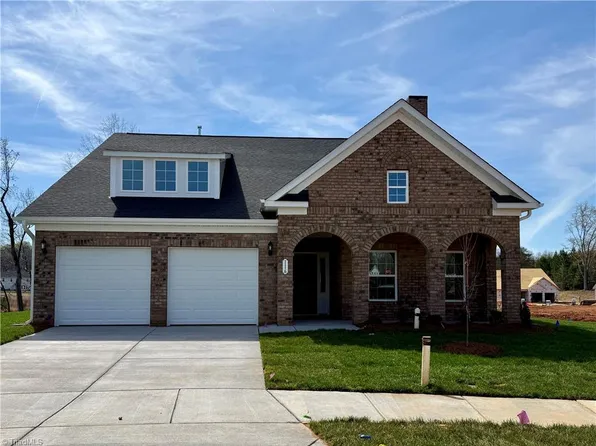 116 Lovefeast Dr, Advance, NC 27006