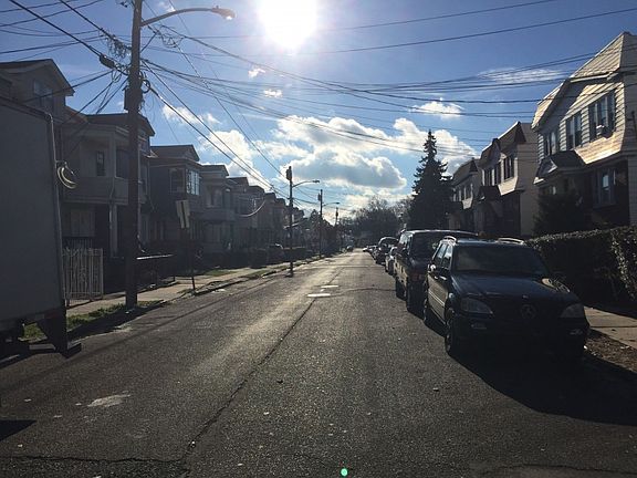 5th image of 300 Vermont Ave