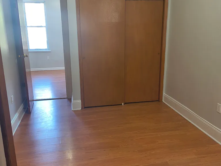 7035 66th St #2L — Photo 10