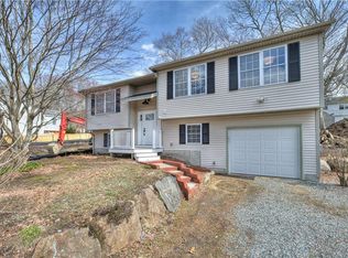 49 Meadow Sweet Trl, Saunderstown, RI 02874