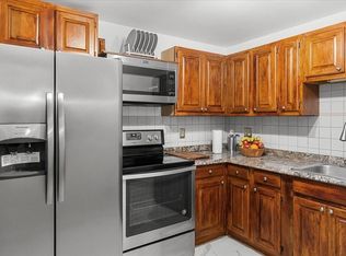 111 Warren Ave APT 1F, Quincy, MA 02170