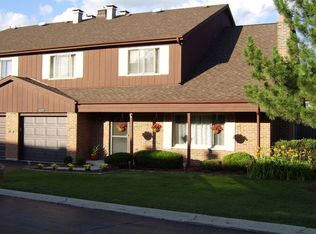 1227 E Evergreen Dr, Palatine, IL 60074