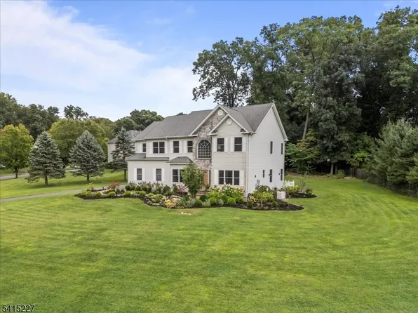 14 Elizabeth Ave, Washington Twp., NJ 07882