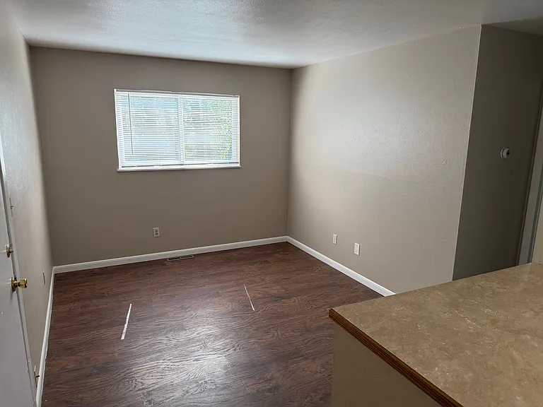 1611 Cottonwood Dr — Photo 7