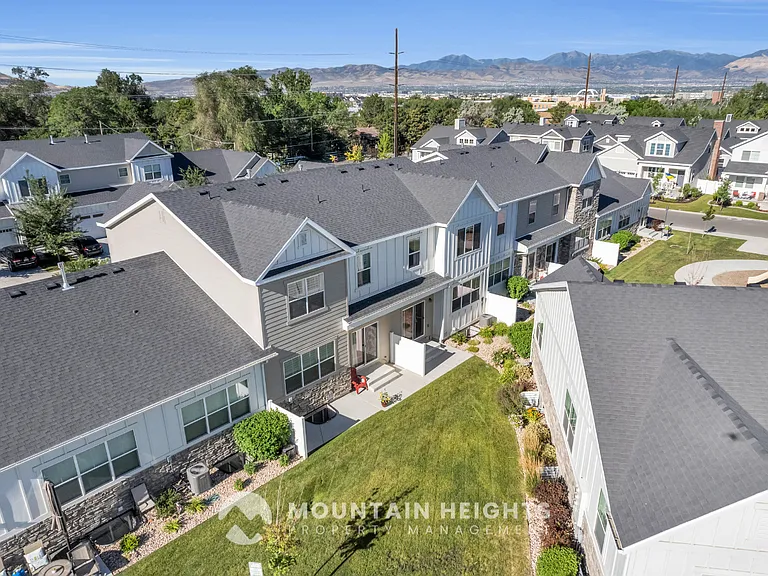 607 E Sawback Ln — Photo 48