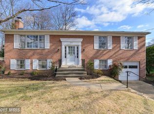 8302 Bound Brook Ln, Alexandria, VA 22309