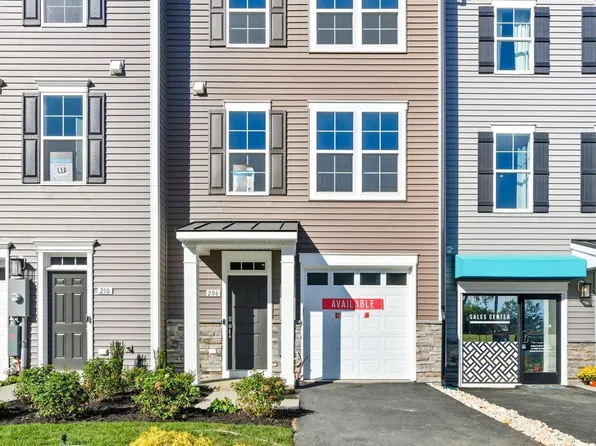 206 Monteith Dr, Winchester, VA 22601