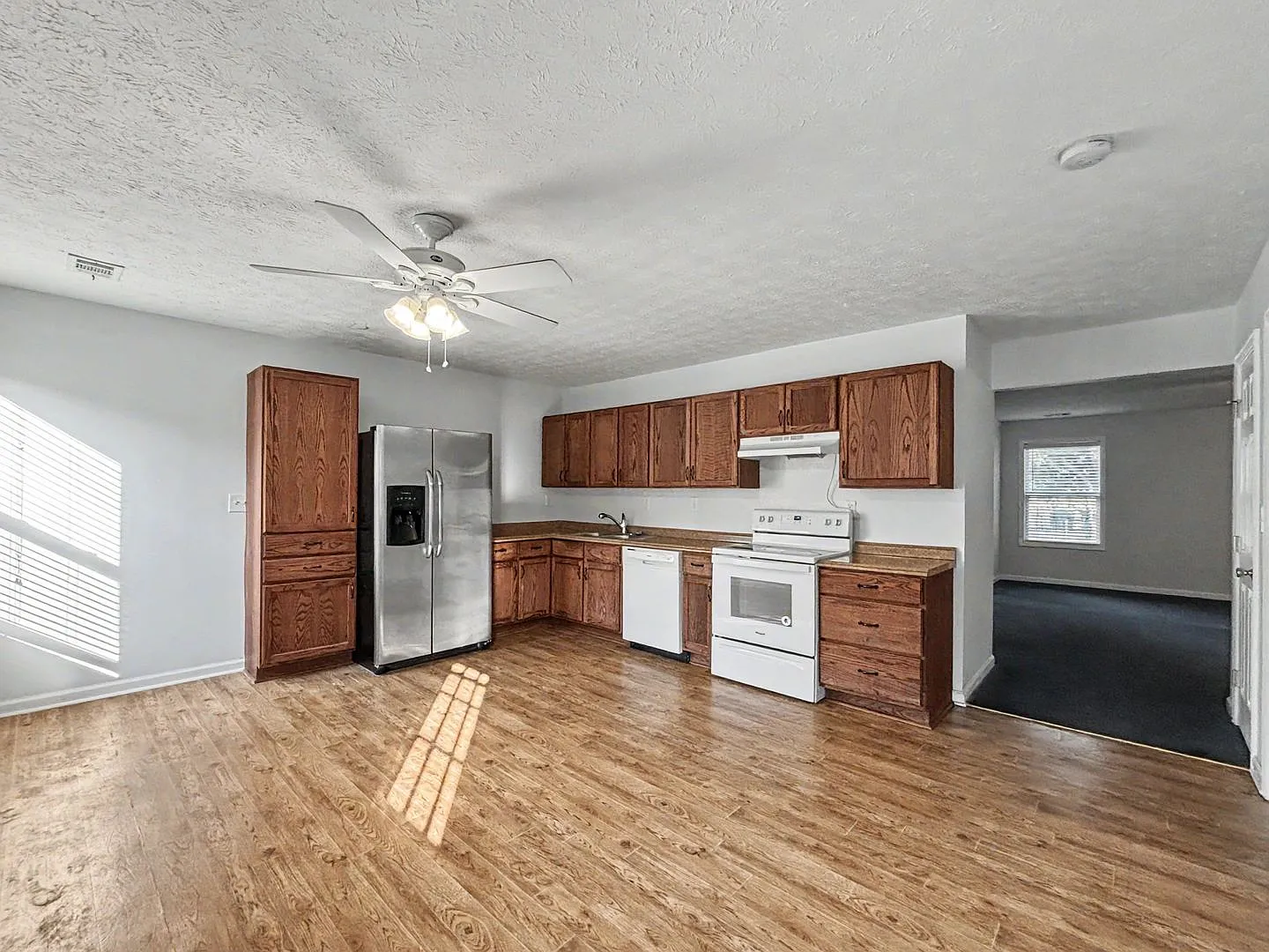 560 Lee Byrd Rd — Photo 4
