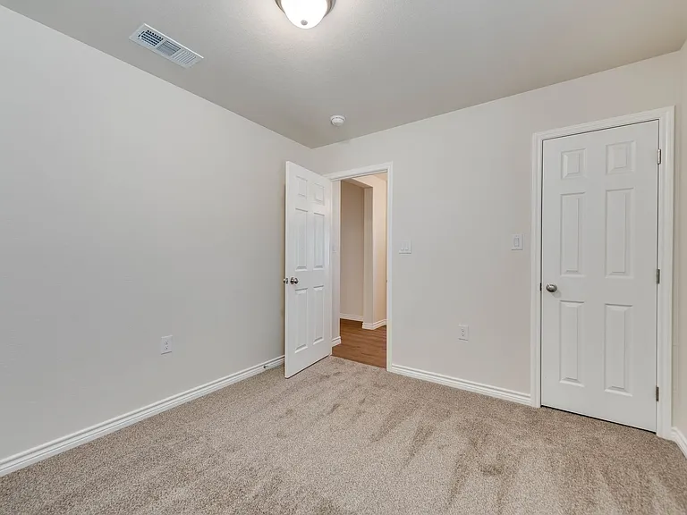 1325 Hogback Way — Photo 13