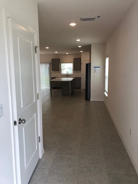 3 bed, 1694 sqft, $1,995 — Photo 4