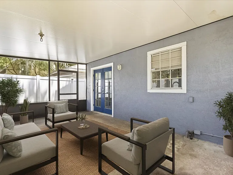 742 N Westmoreland Dr — Photo 35