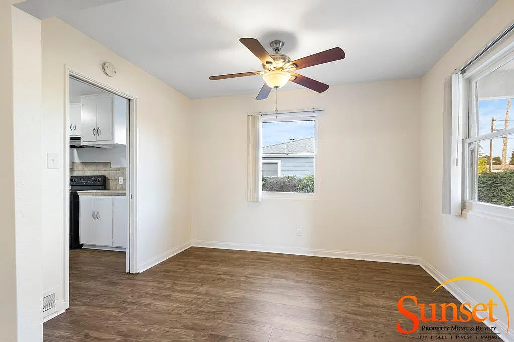 3 bed, 1100 sqft, $3,695 — Photo 3