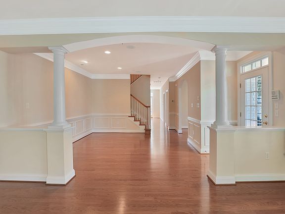 5th image of 1223 Tilbury Ln