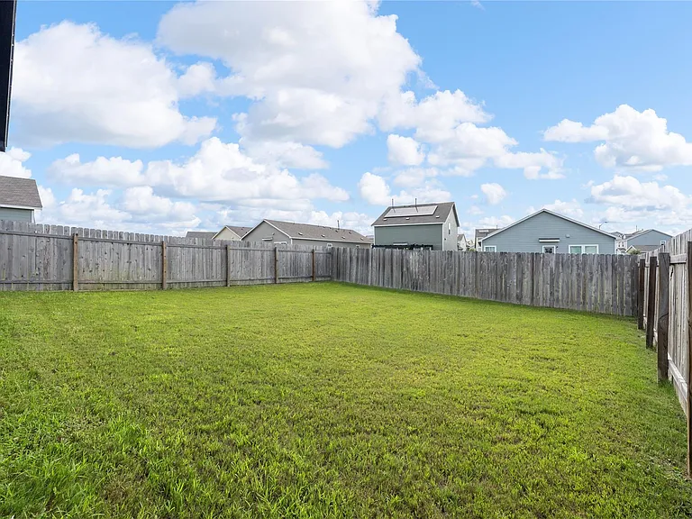 14404 Berning Rd — Photo 35