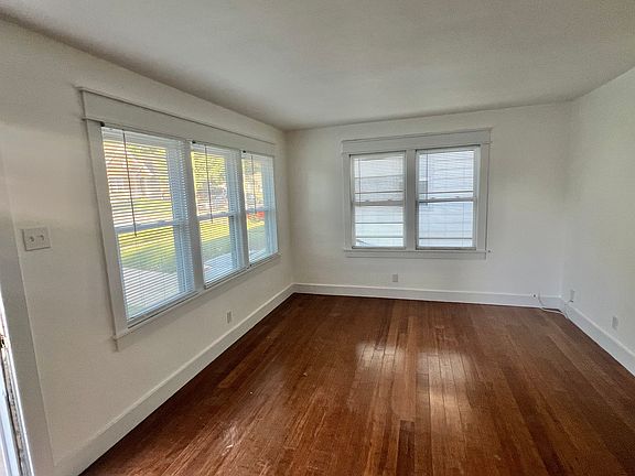 3rd image of 257 Monica Dr