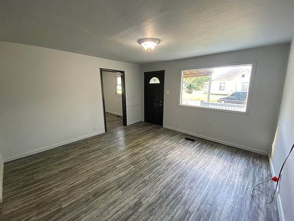 3rd image of 2609.5 Cannon St