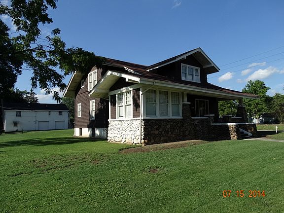 3rd image of 2702 W Cumberland Ave