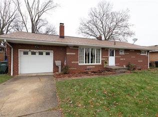 127 Roanoke Ave, Cuyahoga Falls, OH 44221