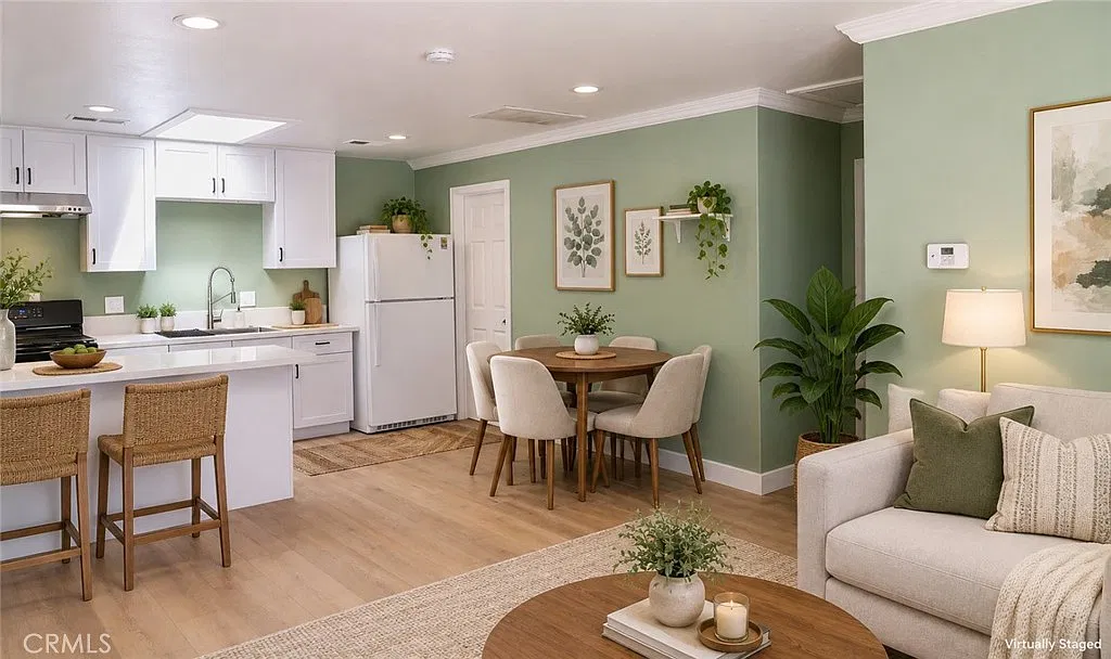 4 bed, 1300 sqft, $3,600 — Photo 1