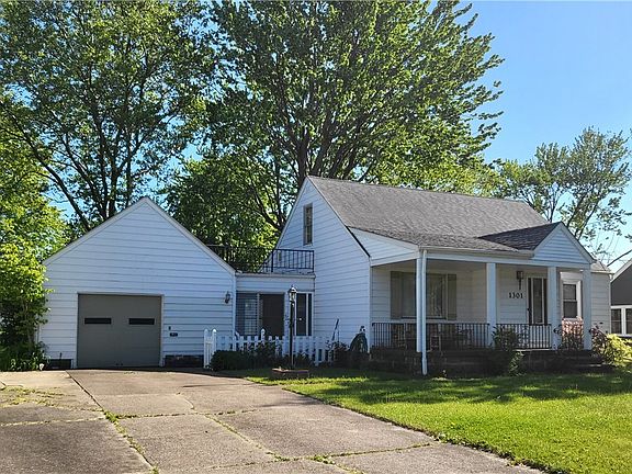 2nd image of 1301 W 33rd St