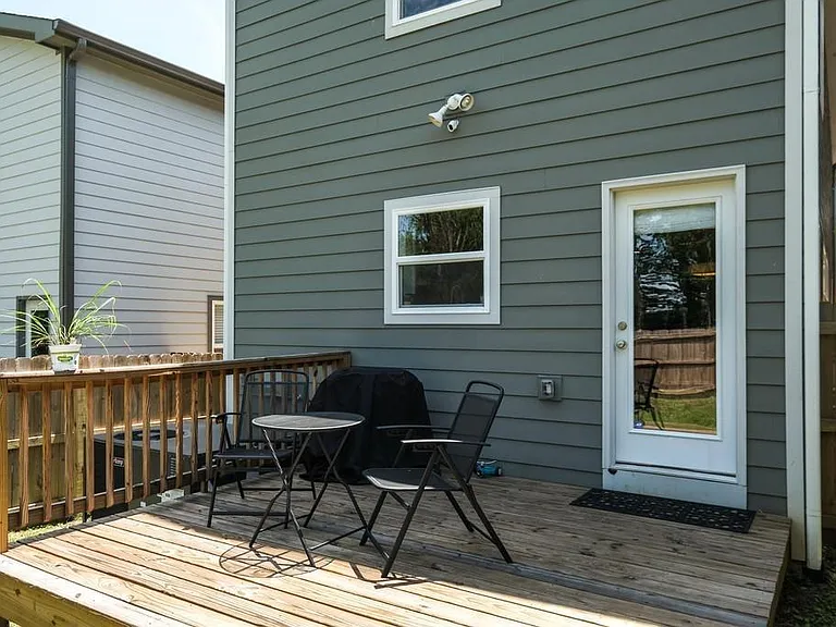 1015B Elvira Ave — Photo 24