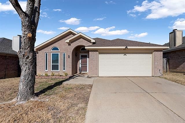 1st image of 807 Birkhill Trl