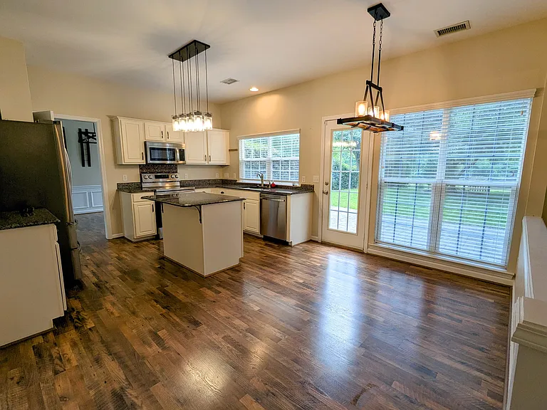 5741 Cambridge Bay Dr — Photo 6