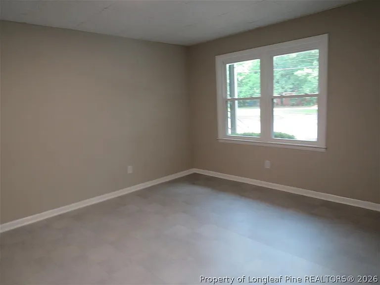 210-18 Colonial Dr — Photo 7