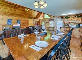 1437 Twin Rock Dr, Sevierville, TN 37862