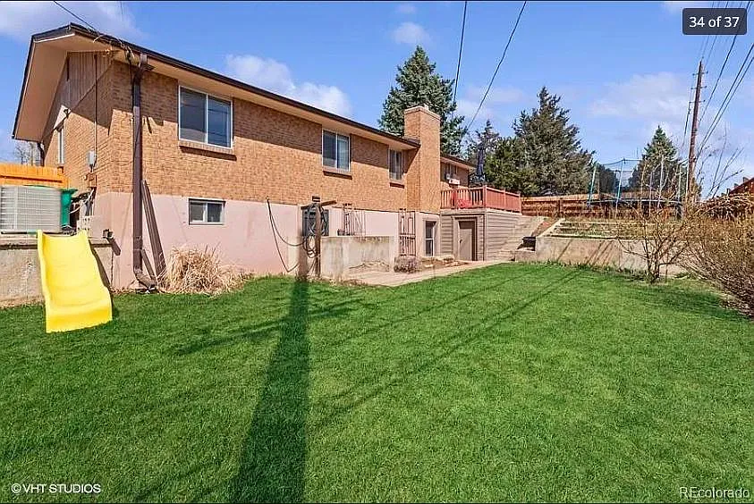 2 bed, 1358 sqft, $1,995 — Photo 2