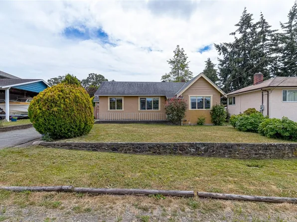 1263 Garkil Rd, Saanich, BC V8P 2L2