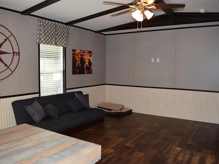 4798 Curry Rd — Photo 4