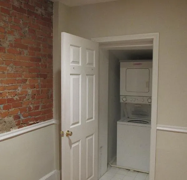 221 W Newton St #1 — Photo 14