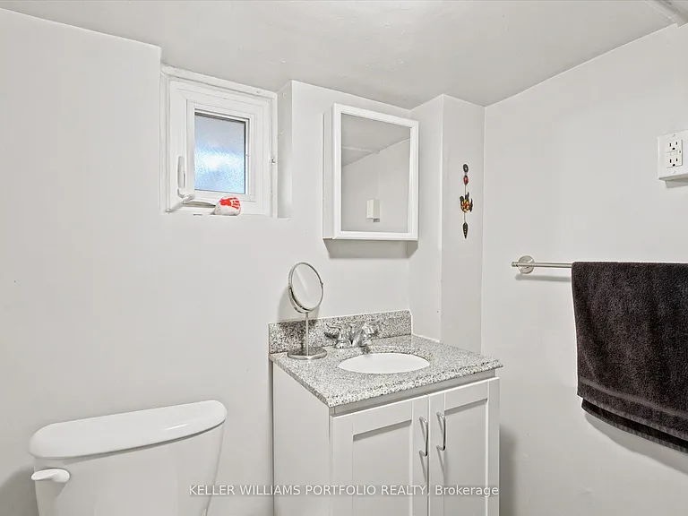 364 Westmoreland Ave N — Photo 43