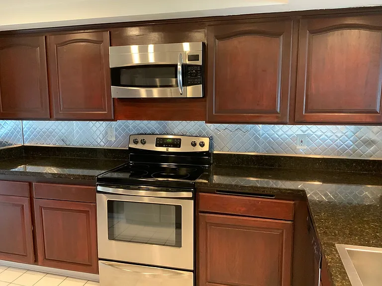 135 S Sierra Ave #14 — Photo 12