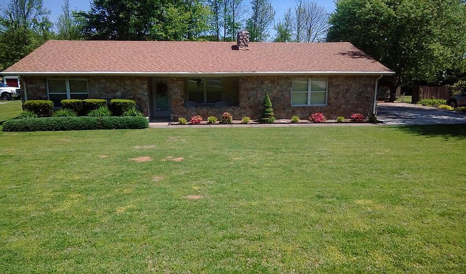 1st image of 270 Windsong Dr