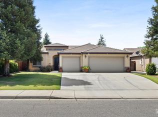 9405 Red Rock Creek Way, Bakersfield, CA 93311