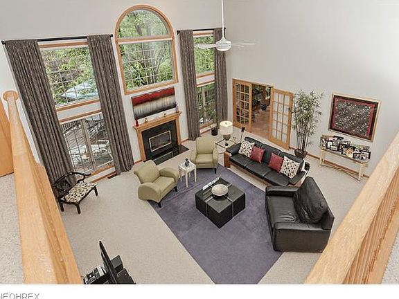 4th image of 18360 Bayberry Dr