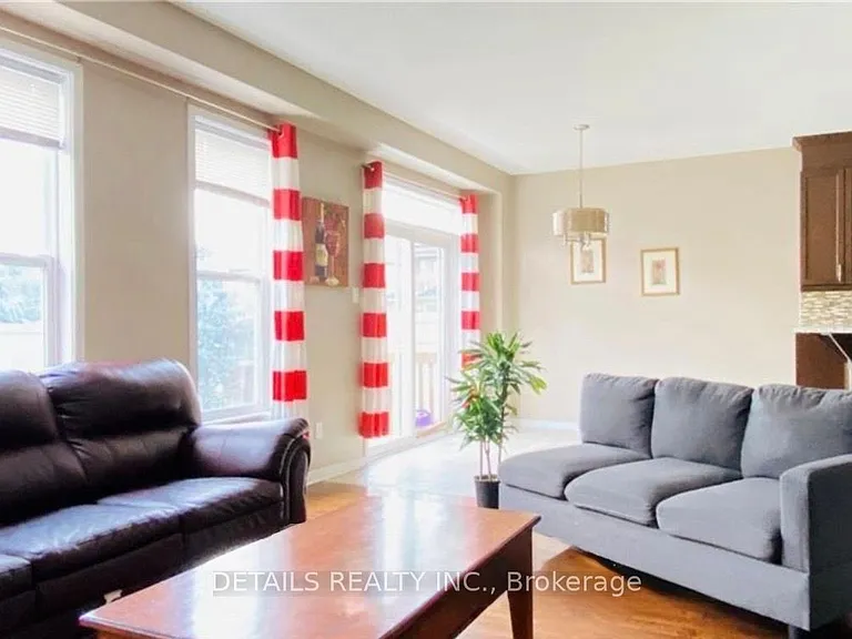 439 Cavesson St — Photo 10