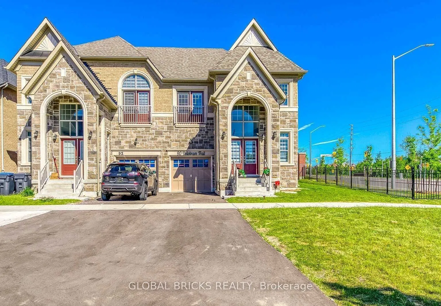 4 bed, $2,999 — Photo 1