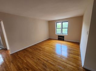 142-20 84th Dr #D6, Jamaica, NY 11435