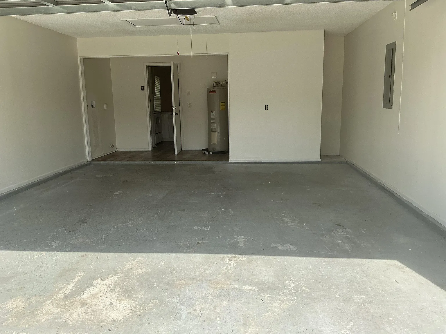 2 bed, 902 sqft, $2,100 — Photo 4