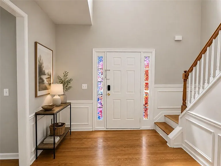 6310 Barwick Ln — Photo 3