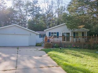 W5679 Cedar Trl, Neshkoro, WI 54960