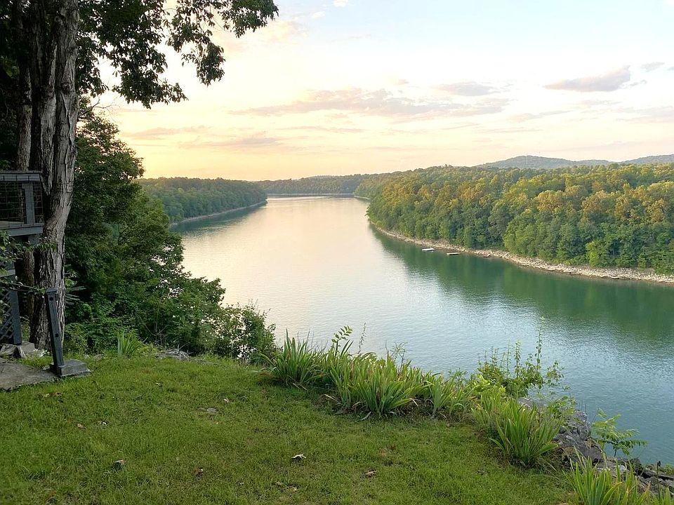 1st image of 12 Woodson Bend Resort Dr