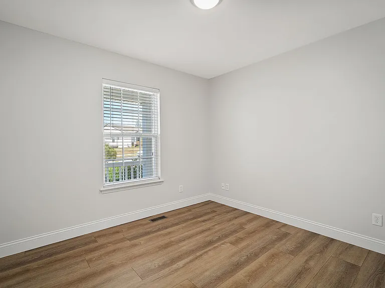 175 Shadow Pointe Dr — Photo 18
