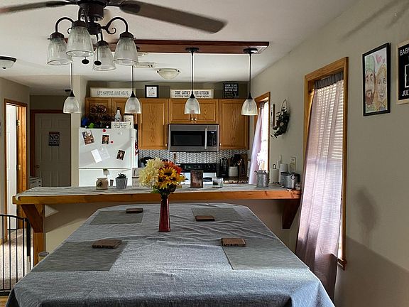 Dining Room looking into the kitchen